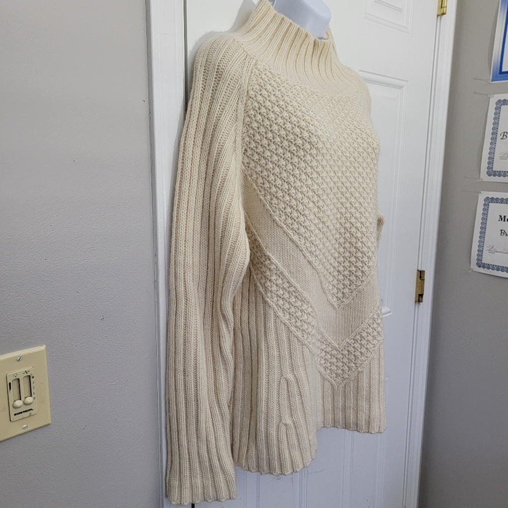 Banana Republic Wool Alpaca Blend Ivory Mock Neck Cable Knit Sweater Size XL - Picture 2 of 9